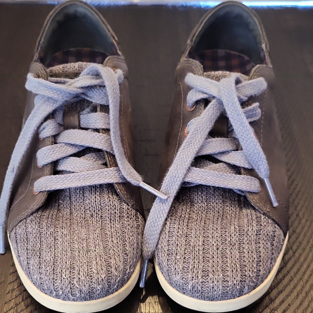 Chaco Blue Denim Iona Lace-up  Sneakets. Woman's Size 8.